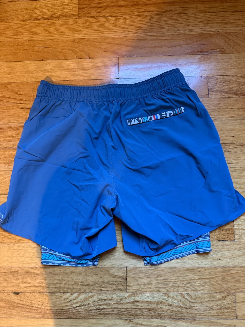 Wowie Mana Performance Shorts - medium- NWT - Picture 6 of 7